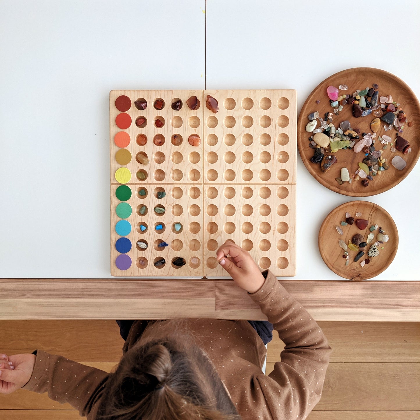 Colour Gradients Coins with Pegs