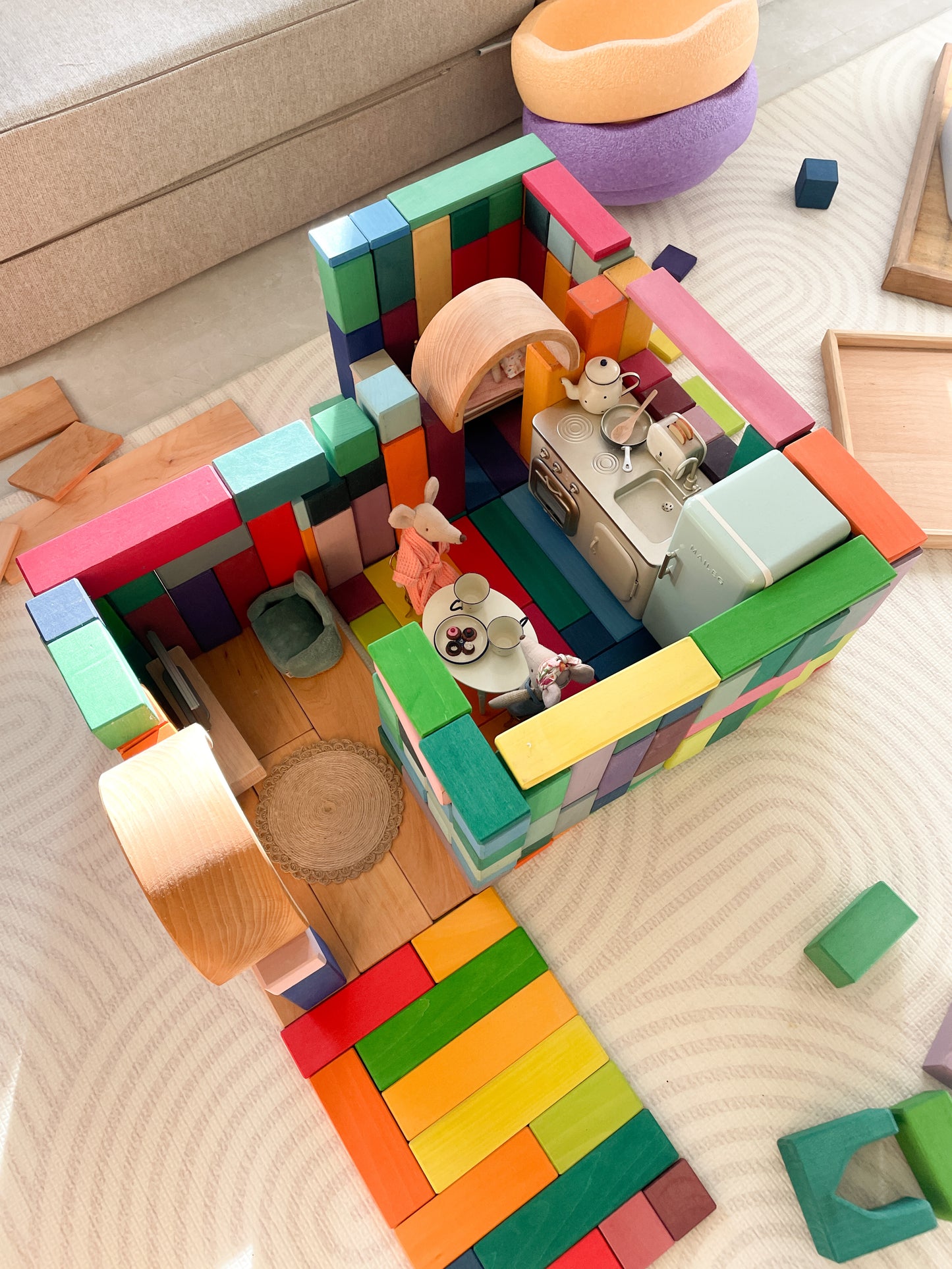 Gluckskafer Wooden Blocks - Rainbow Building Slats in Tray 64pcs