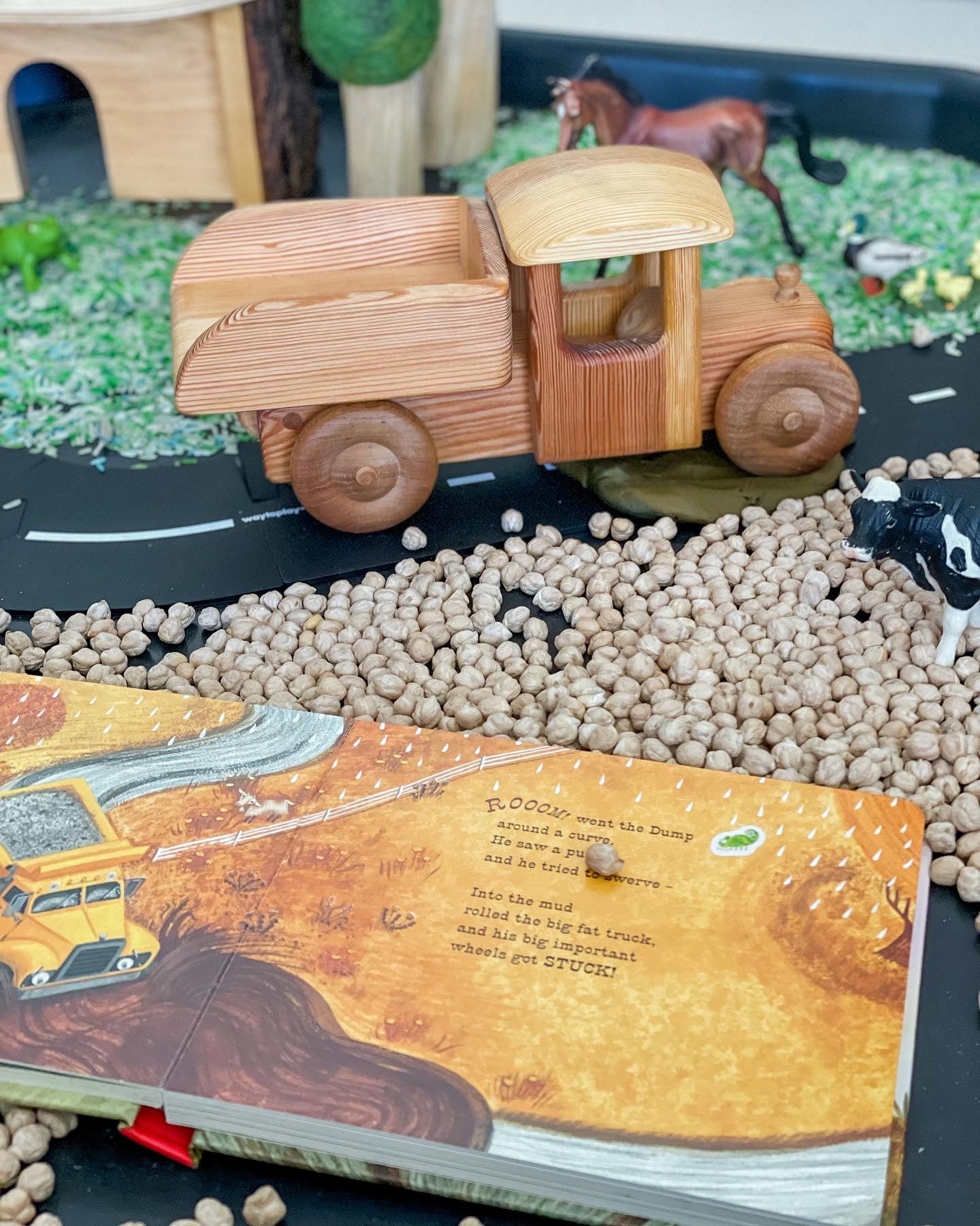 Debresk Big Tip Truck