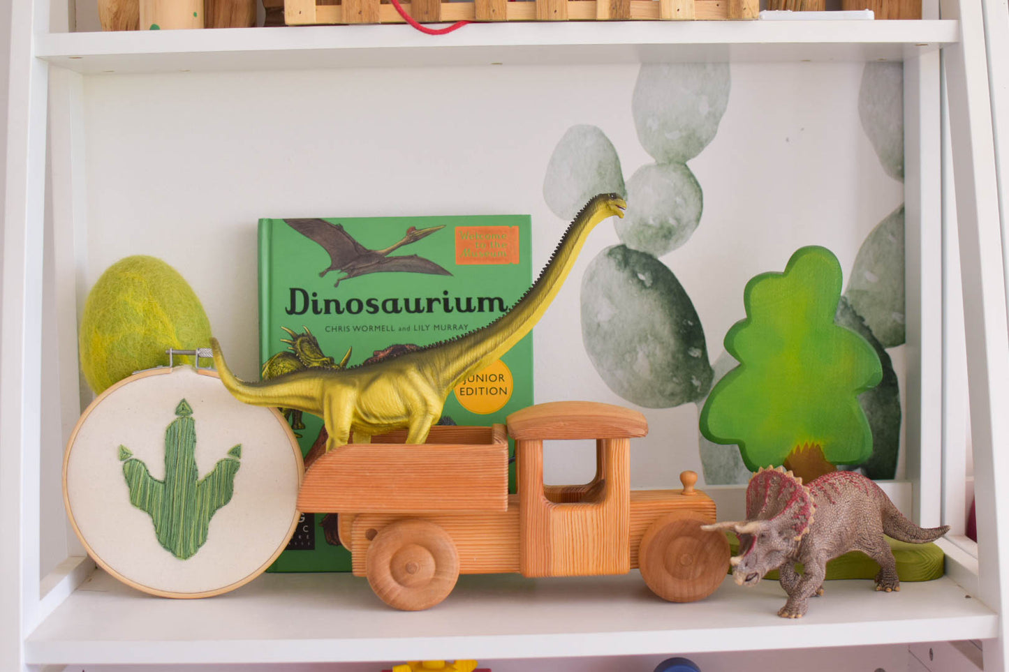 Debresk Big Tip Truck
