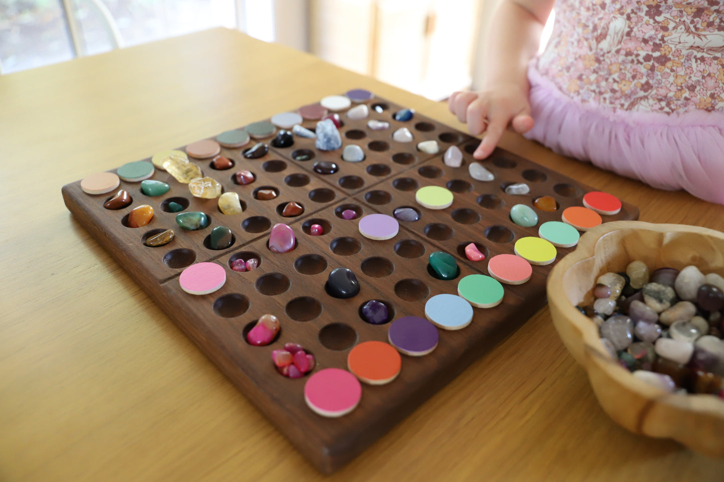Colour Gradients Coins with Pegs