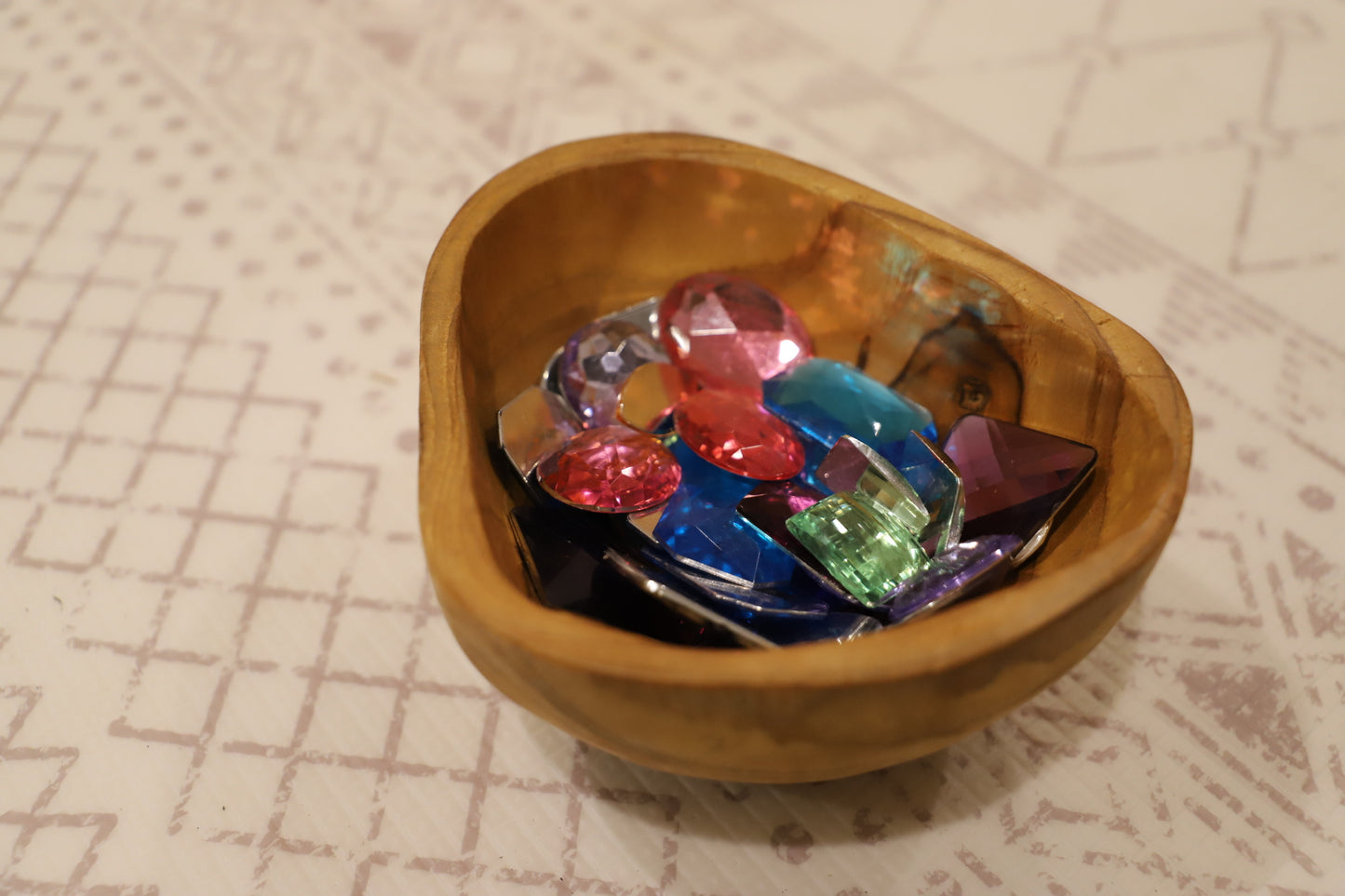 Grimm's 28 Giant Acrylic Glitter Stones