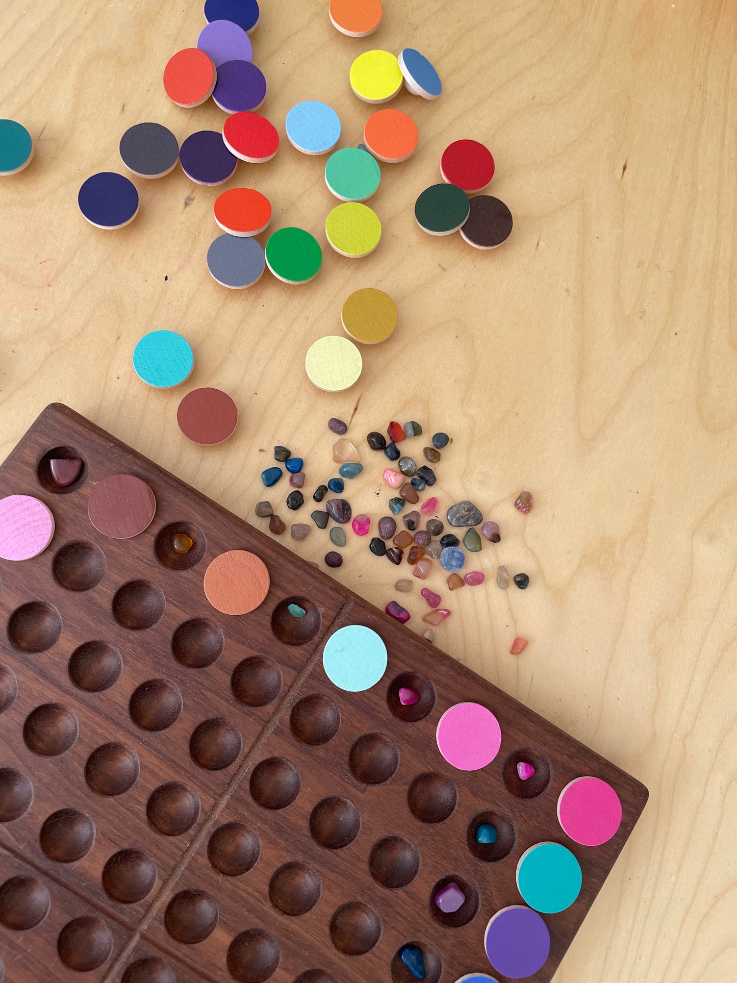 Colour Gradients Coins with Pegs