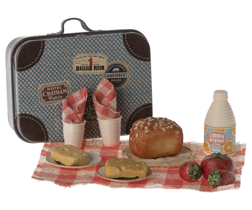 
                  
                    Picnic Set - Mouse
                  
                