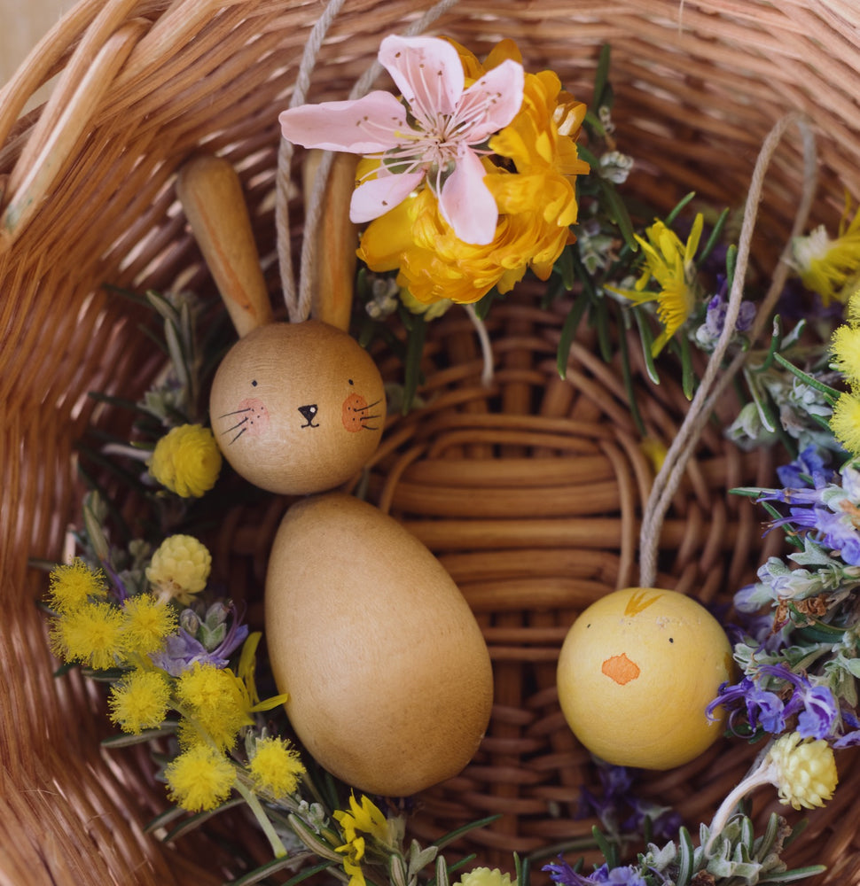 
                  
                    Hop and Peep
                  
                