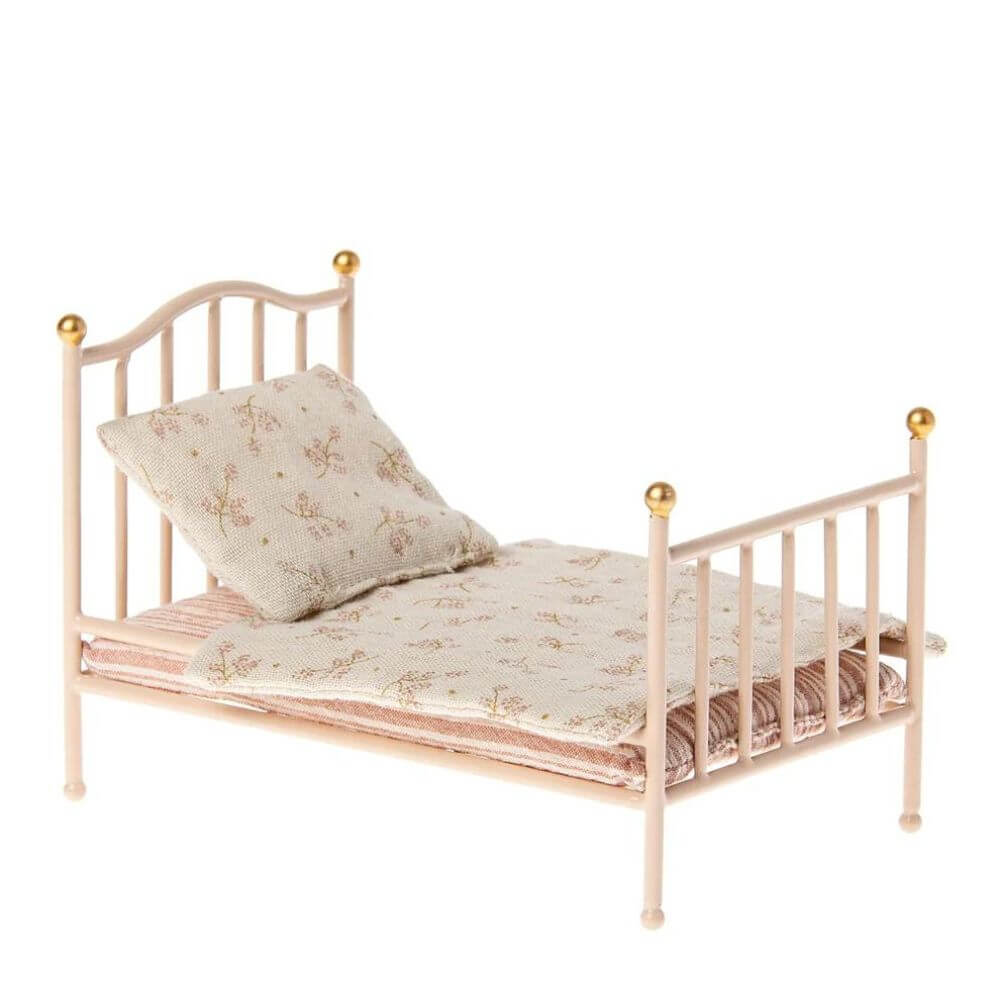 
                  
                    Vintage Bed - Mouse
                  
                