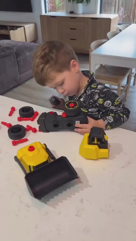 Stanley Take Apart Dump Truck Kit - 24pcs