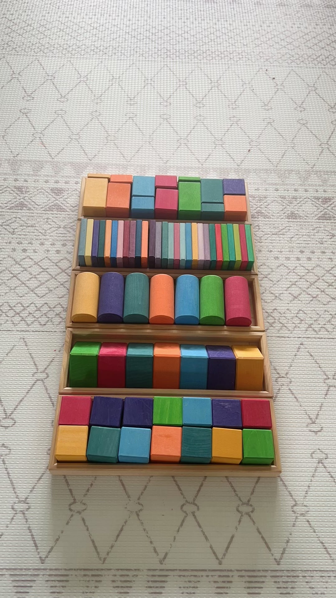 Grimm's Shapes and Colours