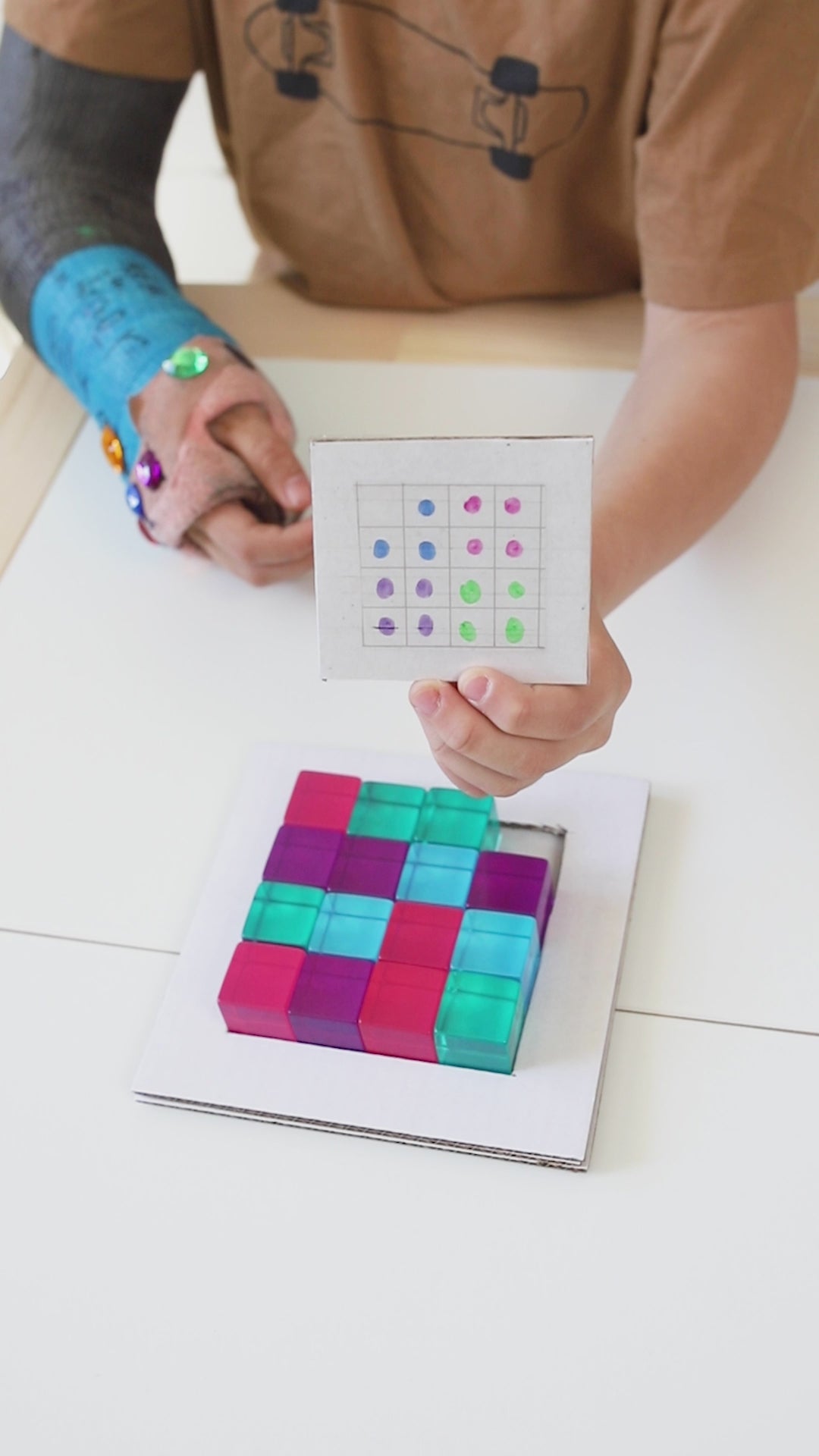 Papoose Bright Lucite Cubes 16pcs