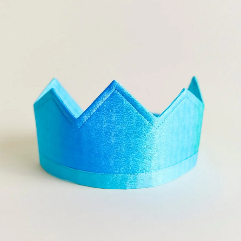 
                  
                    Sarah's Silks Crown
                  
                