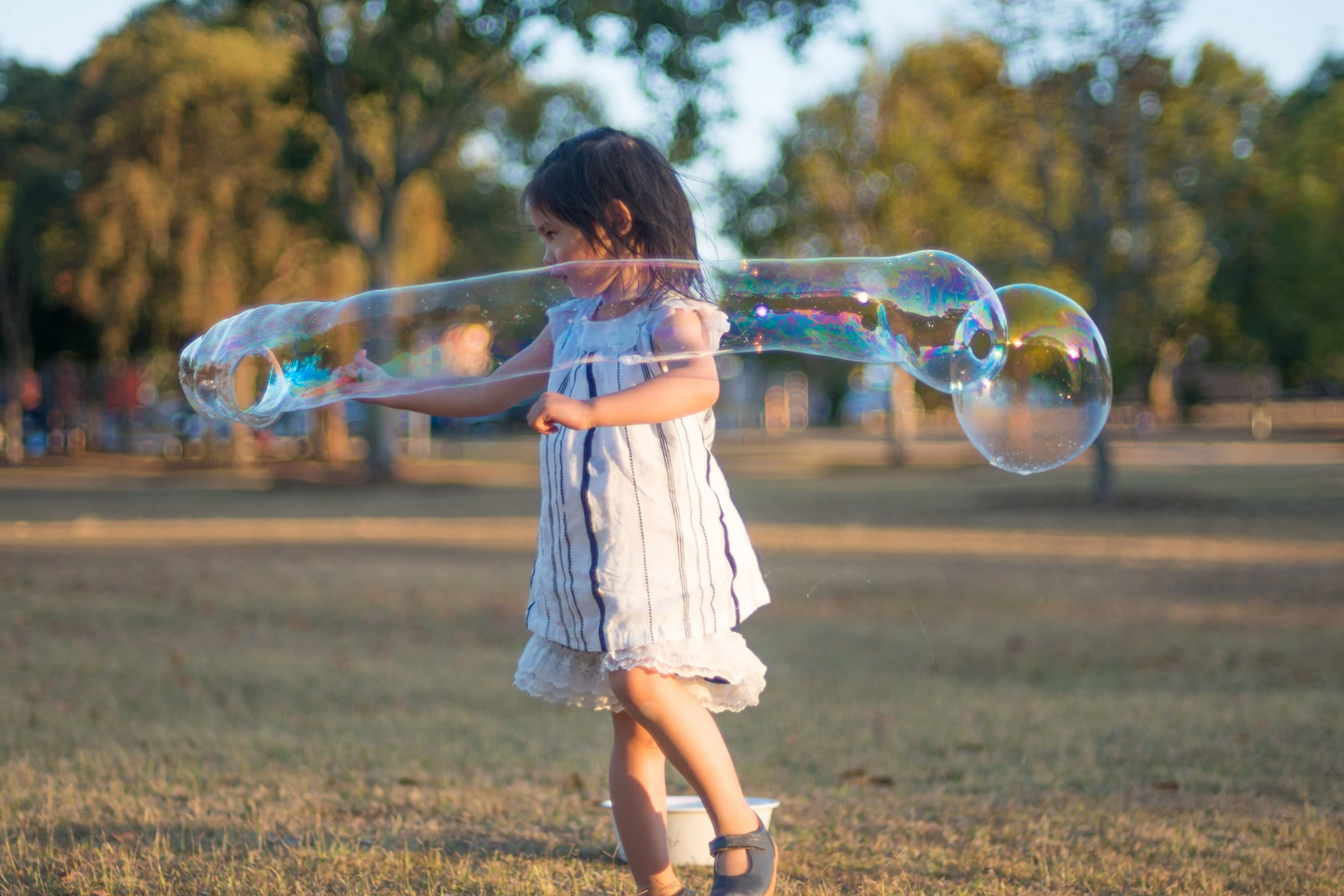 
                  
                    Bubble Hand Wand Kit
                  
                