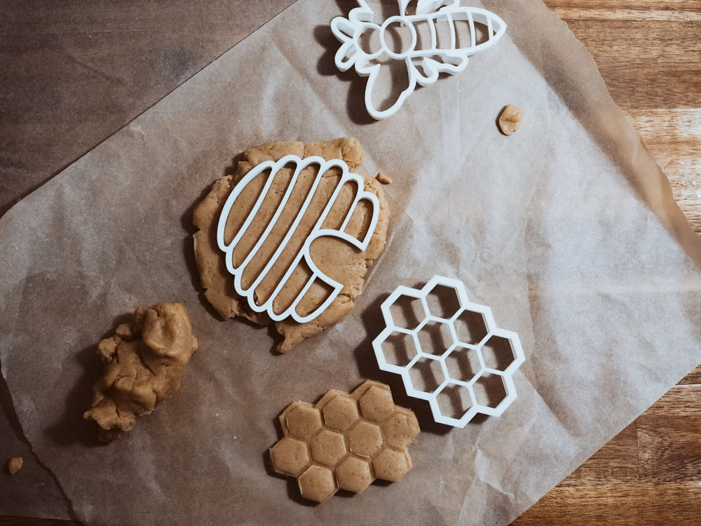 
                  
                    Dough Cutter - Bee Theme
                  
                